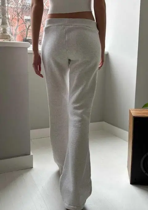 Women's Pants 2025 Autumn/winter Yoga Exercise Solid Color Strap Casual Pants Fashionable Retro Elegant Pants for Women
Women's Pants 2025 Autumn/winter Yoga Exercise Solid Color Strap Casual Pants Fashionable Retro Elegant Pants for Women