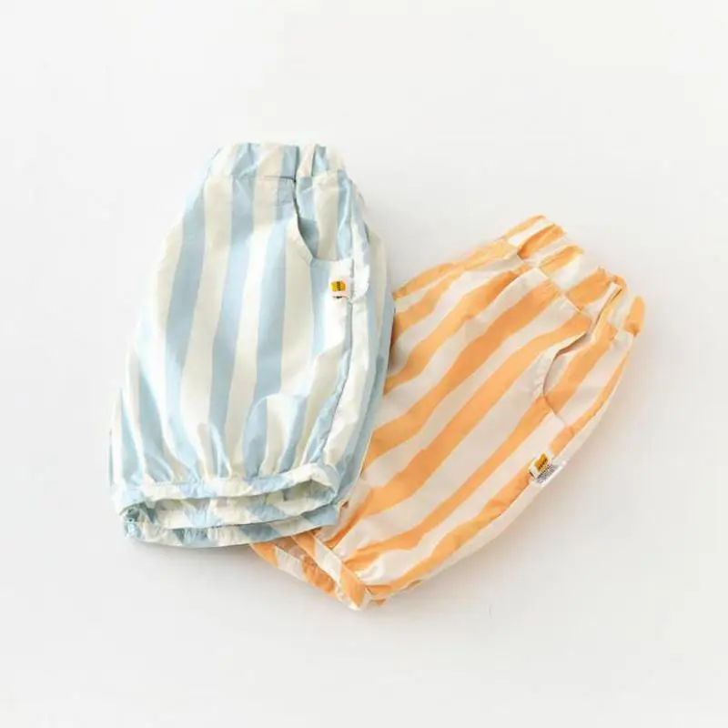 Новые летние полосатые шорты для малышей 2026 года, хлопковые повседневные шорты для мальчиков, тонкие брюки для девочек, милая одежда для малышей
Новые летние полосатые шорты для малышей 2026 года, хлопковые повседневные шорты для мальчиков, тонкие брюки для девочек, милая одежда для малышей