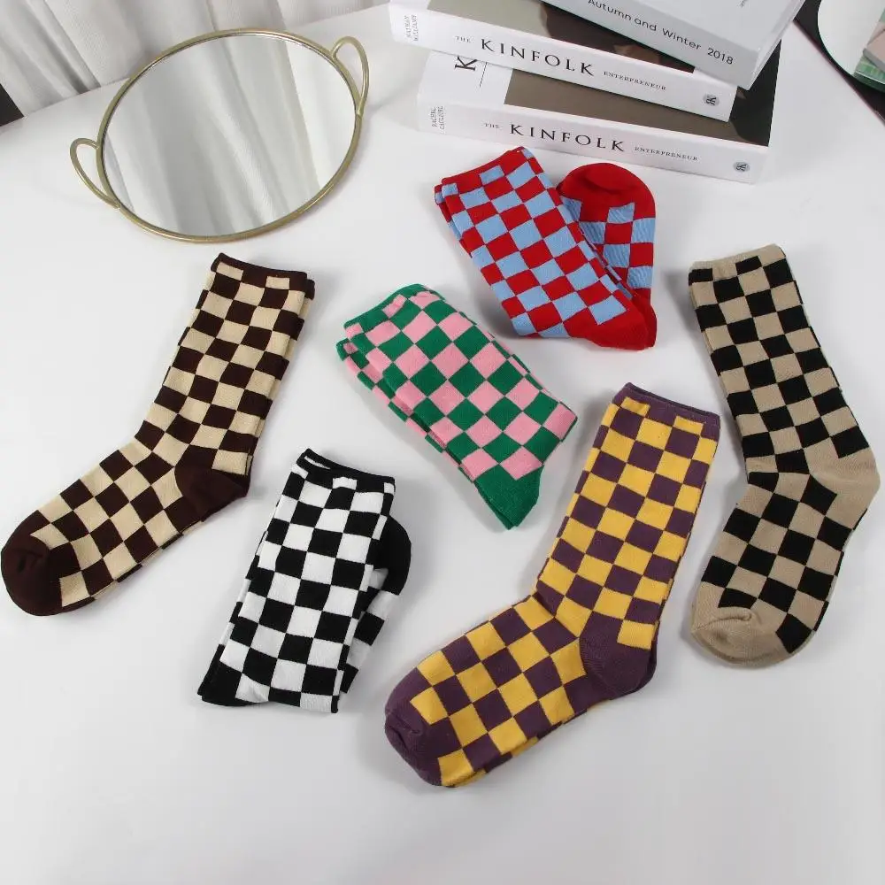Breathable Japanese Cotton Streetwear Hip Pop Girls Female Hosiery College Style Socks Korea Checkerboard Socks Mid-tube Sock
Breathable Japanese Cotton Streetwear Hip Pop Girls Female Hosiery College Style Socks Korea Checkerboard Socks Mid-tube Sock