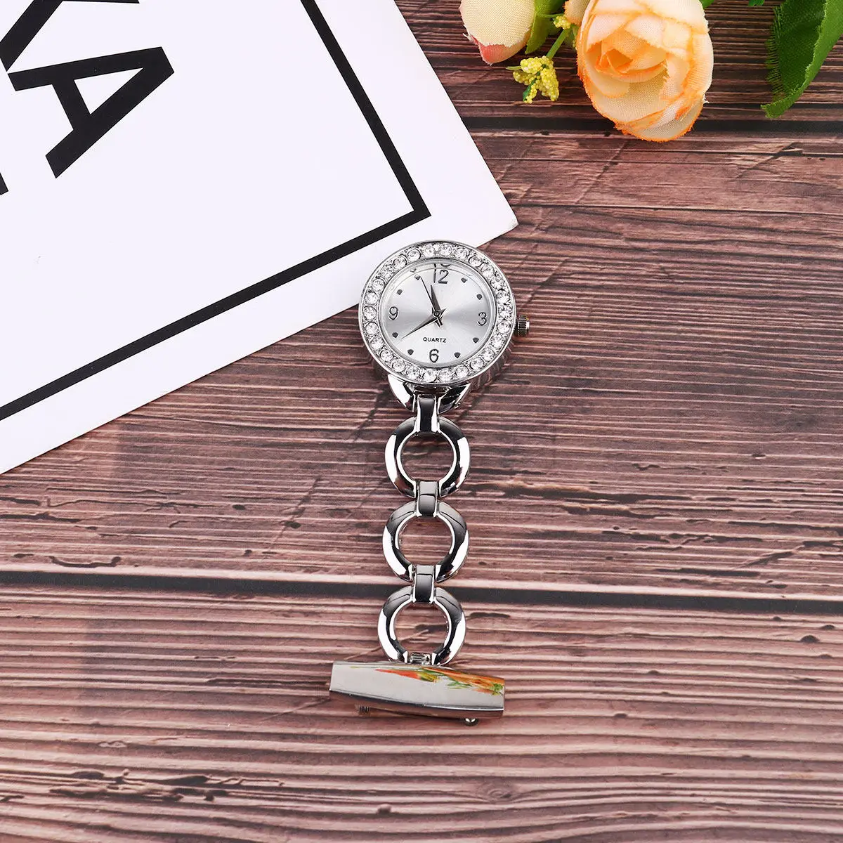 1Pcs Fashionable Nurse Lapel Pin Watch Silver Durable Practical Simple Design Exquisite Detail Good Clothing Decoration Gift
1Pcs Fashionable Nurse Lapel Pin Watch Silver Durable Practical Simple Design Exquisite Detail Good Clothing Decoration Gift