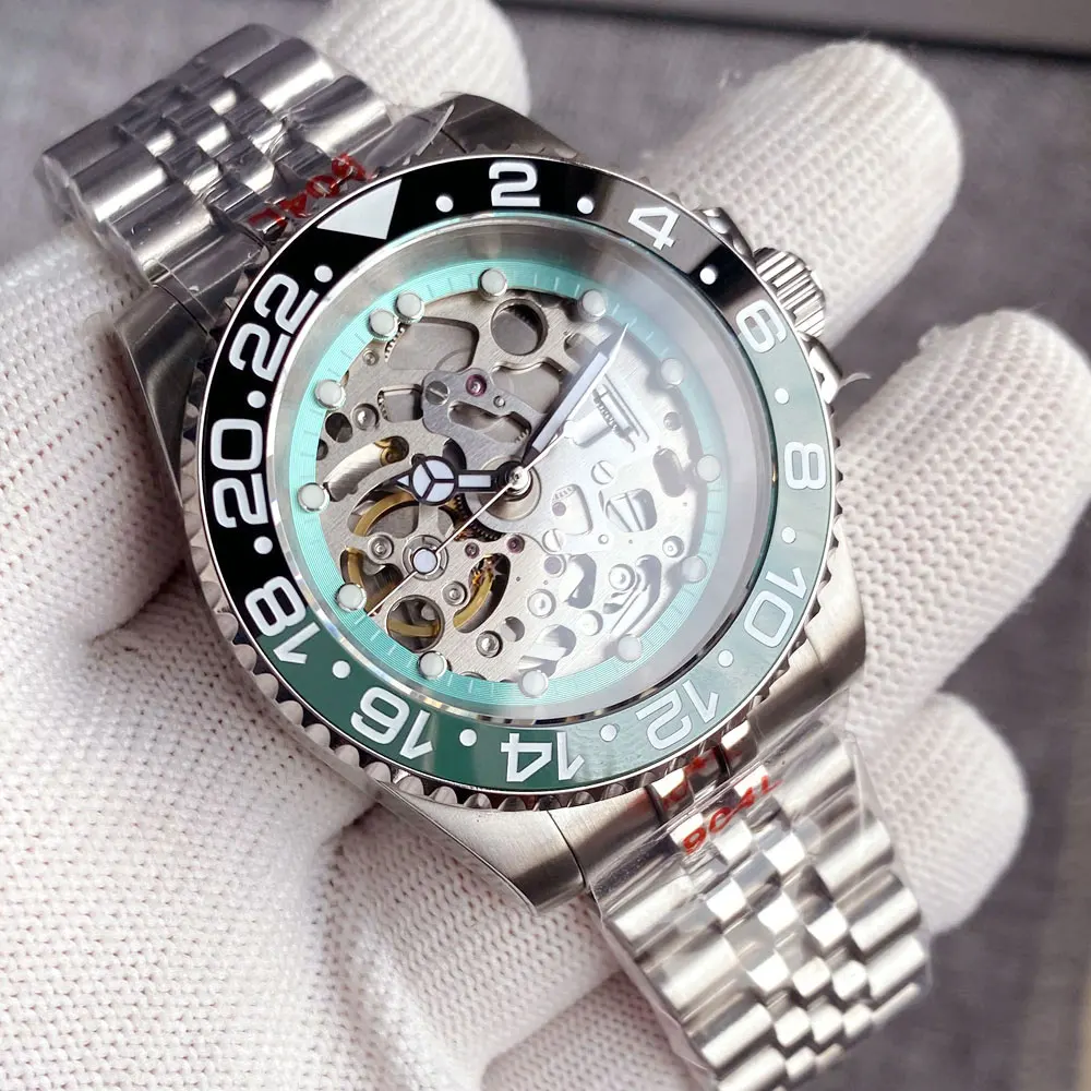 NH70 Dive Mechanical Watch Men Hollow Dial 20bar Waterproof Wristwatch 120 clicks Bezel Slide Glide Lock 904L Bracelet 40mm
NH70 Dive Mechanical Watch Men Hollow Dial 20bar Waterproof Wristwatch 120 clicks Bezel Slide Glide Lock 904L Bracelet 40mm