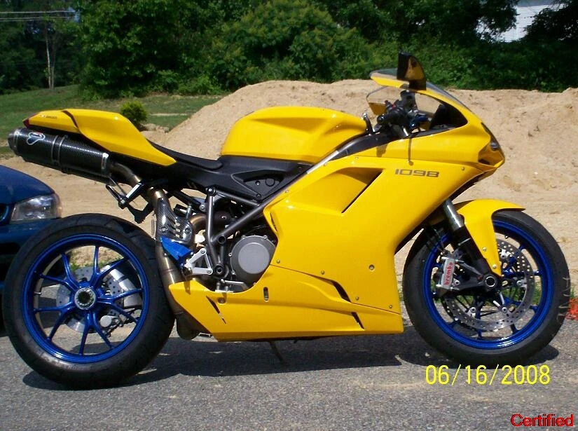 Yellow fairing kit for Ducati 848 1098 07 08 09 10 11 fairings set 848 1198 2007 2008 2009 2010 2011 DY64
Yellow fairing kit for Ducati 848 1098 07 08 09 10 11 fairings set 848 1198 2007 2008 2009 2010 2011 DY64
