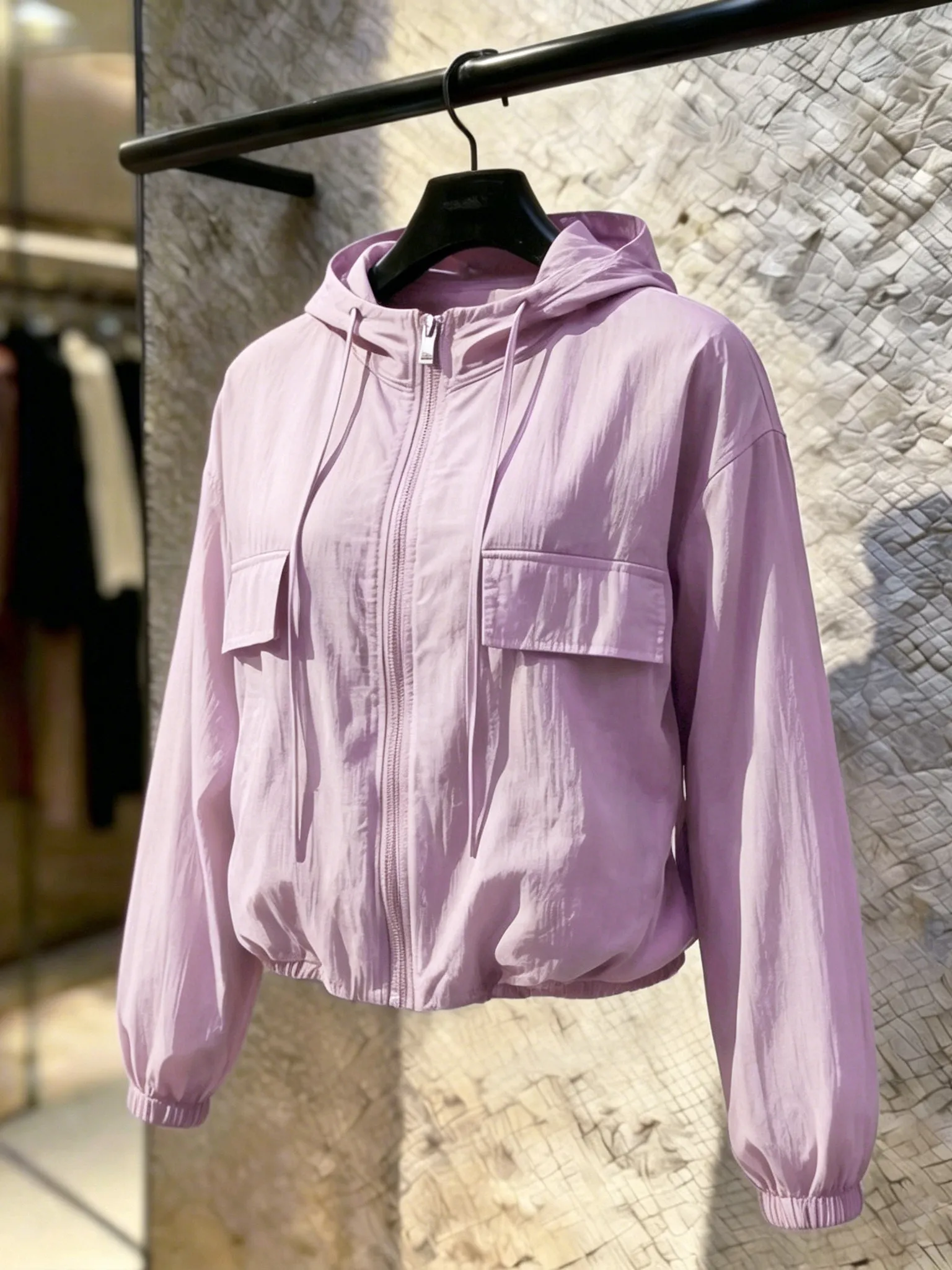 Fashionable Lightweight Sun-Protective Hooded Jacket Stylish Anti-Aging Summer New Design Breathable Short Top for Women
Fashionable Lightweight Sun-Protective Hooded Jacket Stylish Anti-Aging Summer New Design Breathable Short Top for Women