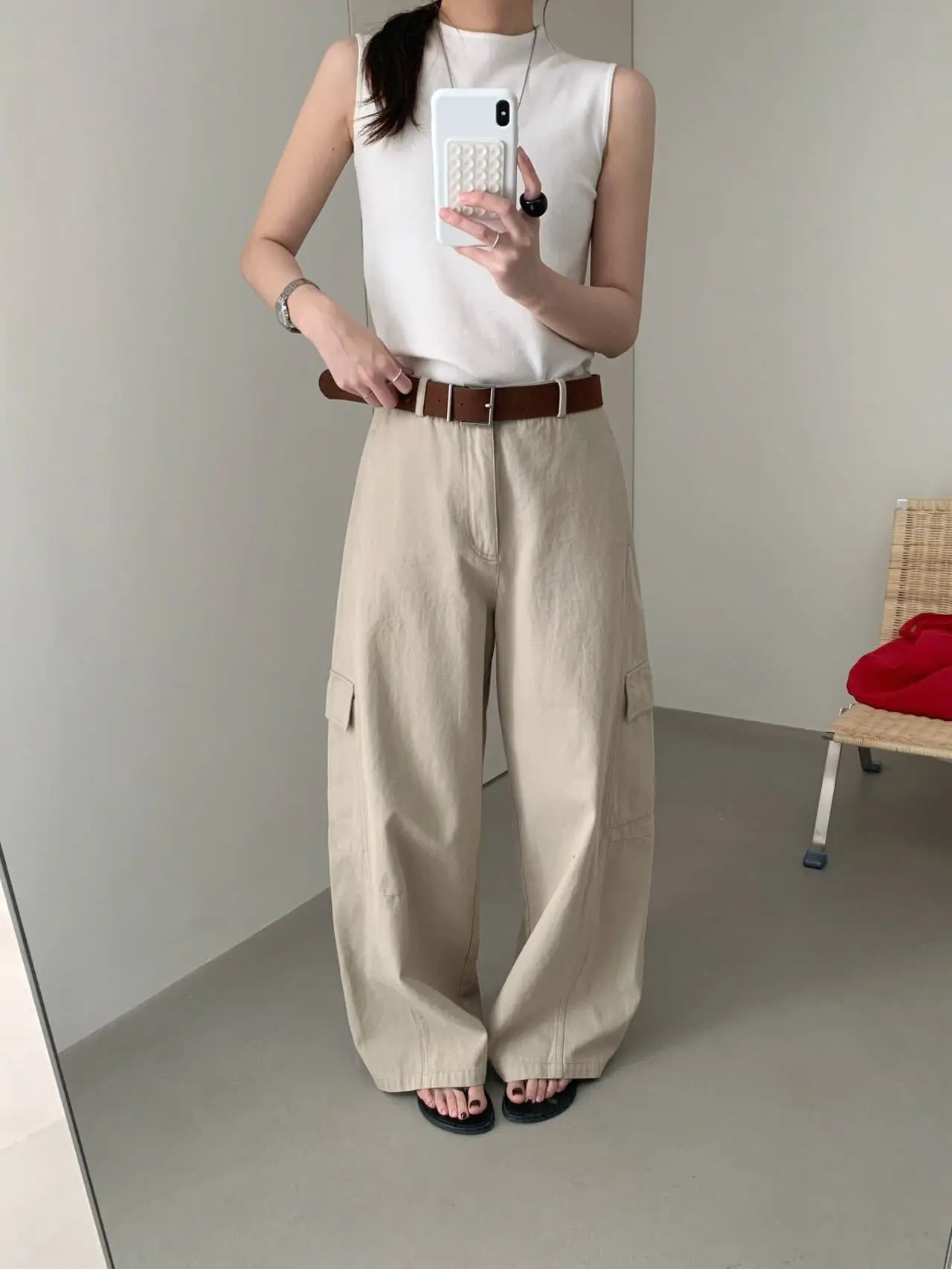 American Retro Work Pants High Waist Slim Straight Leg Casual Trousers for Women Comfortable Loose Fit Commute Style
American Retro Work Pants High Waist Slim Straight Leg Casual Trousers for Women Comfortable Loose Fit Commute Style