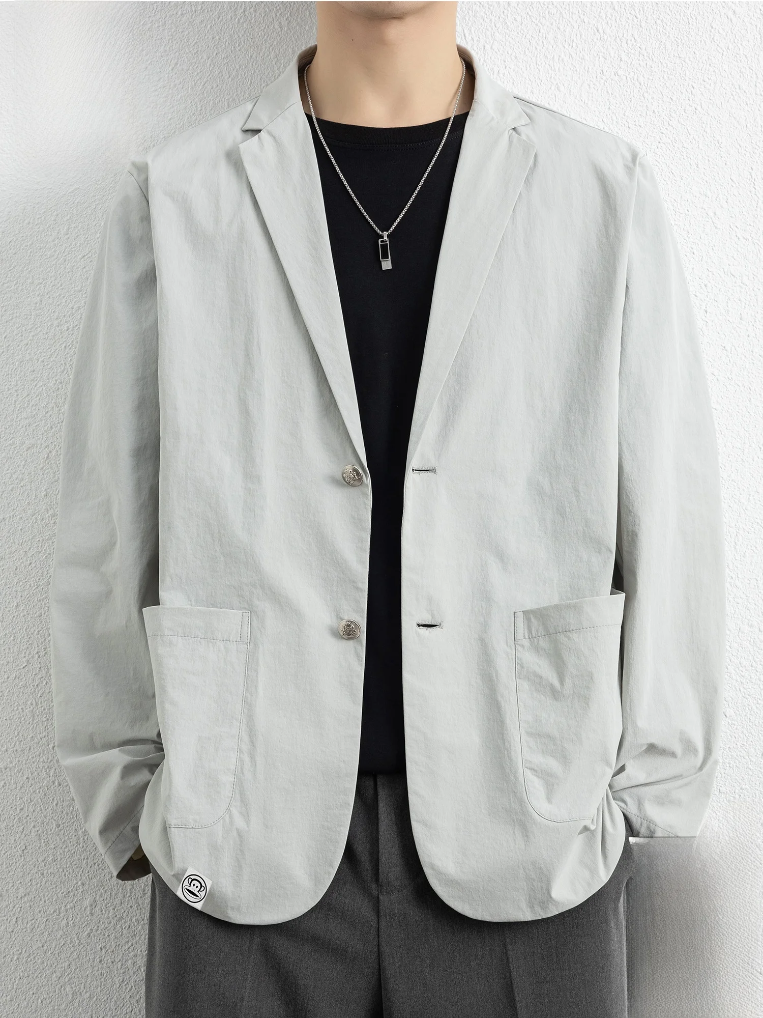 Мужской повседневный костюм Paul Frank в стиле ретро с воротником, новая весенняя коллекция, свободный крой, для поездок на работу, простая куртка с принтом обезьяны, модная верхняя одежда
Мужской повседневный костюм Paul Frank в стиле ретро с воротником, новая весенняя коллекция, свободный крой, для поездок на работу, простая куртка с принтом обезьяны, модная верхняя одежда