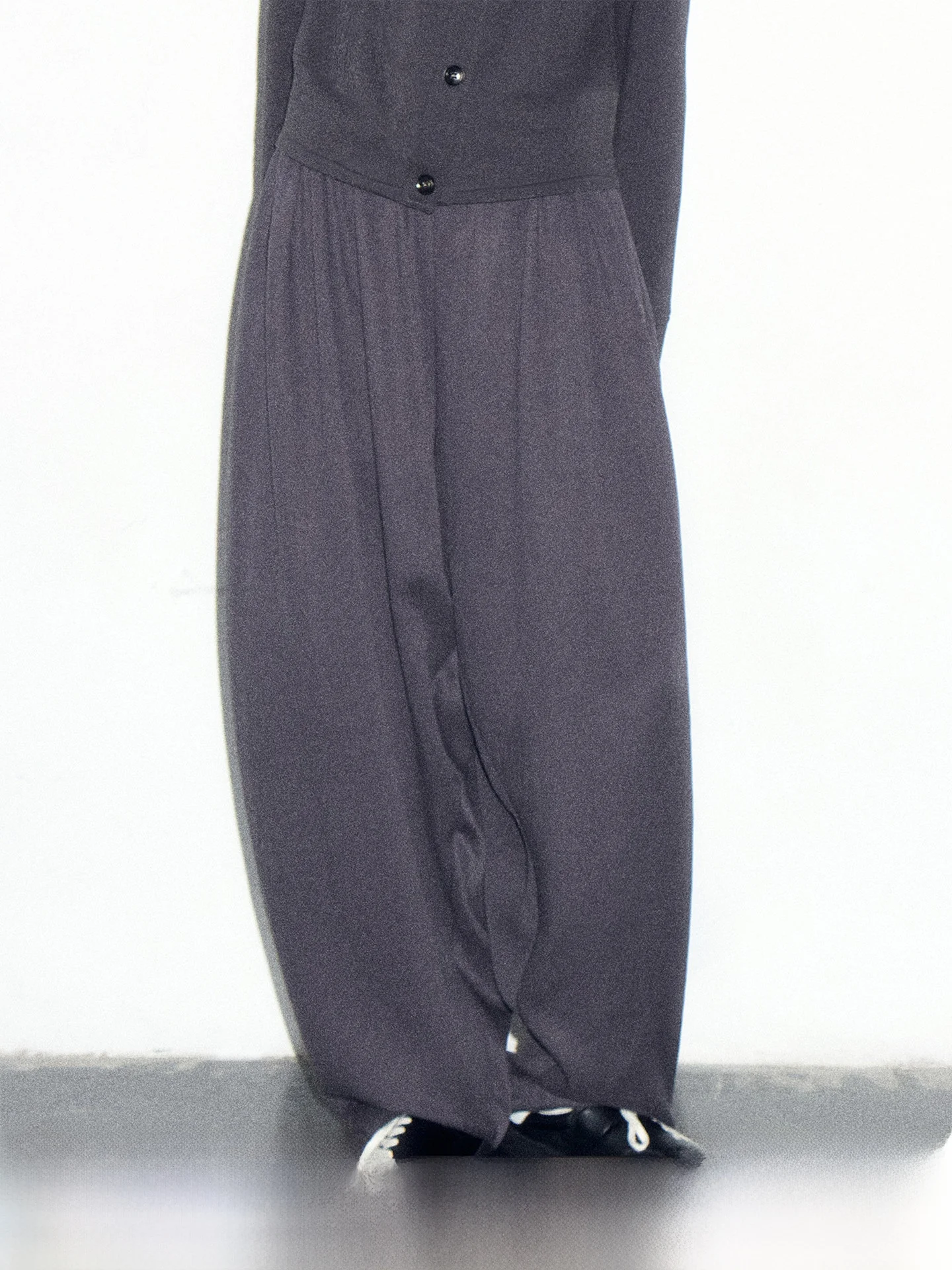 Short Wave Drawstring Casual Pleated Lantern Balloon Pants Women's Natural Waist Cotton Blend Spring Summer Fashion
Short Wave Drawstring Casual Pleated Lantern Balloon Pants Women's Natural Waist Cotton Blend Spring Summer Fashion