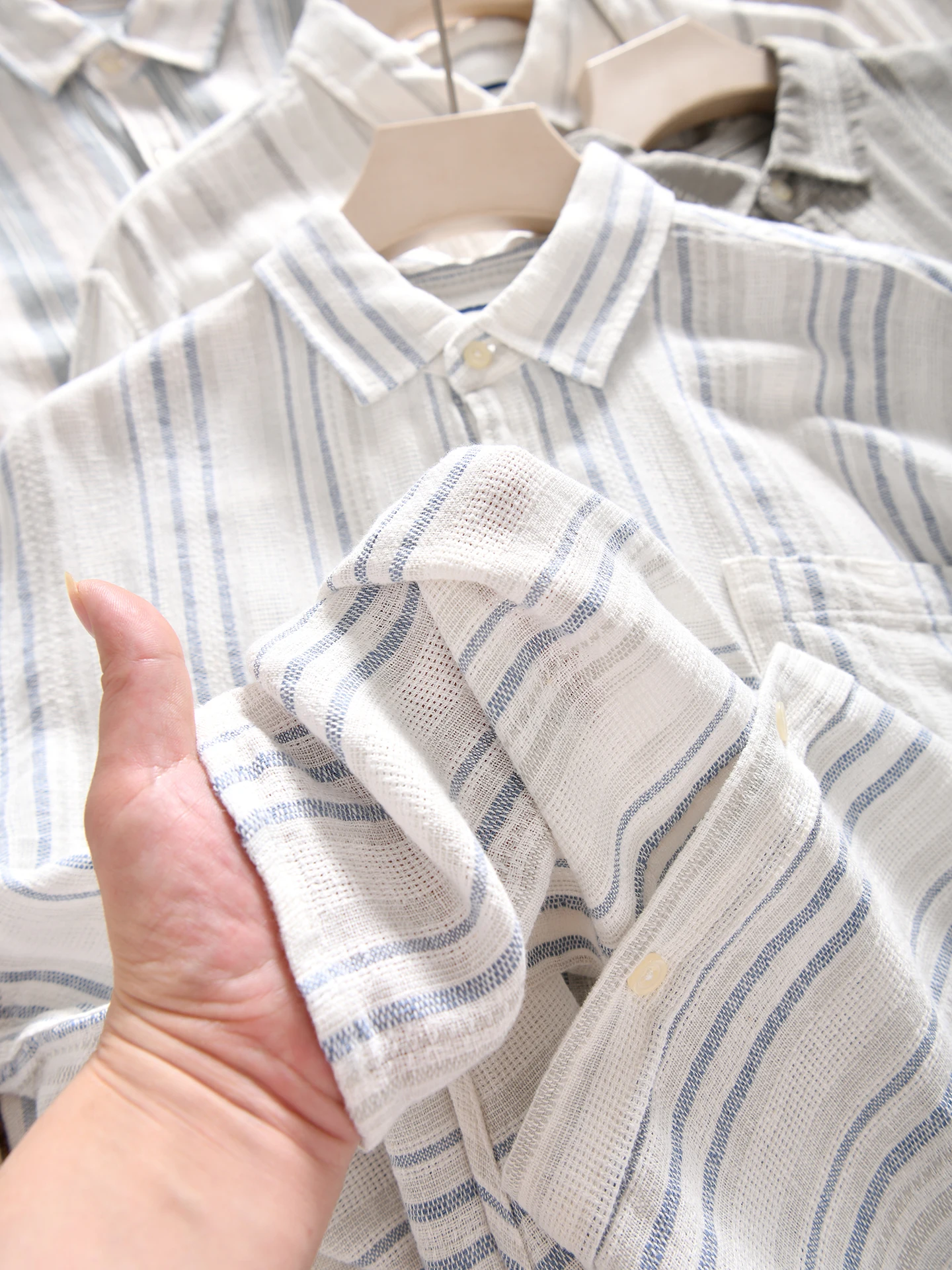Men's American Retro Striped Long Sleeve Linen Blend Shirt Breathable Moisture Wicking Comfortable Spring Summer Fashion Casual
Men's American Retro Striped Long Sleeve Linen Blend Shirt Breathable Moisture Wicking Comfortable Spring Summer Fashion Casual