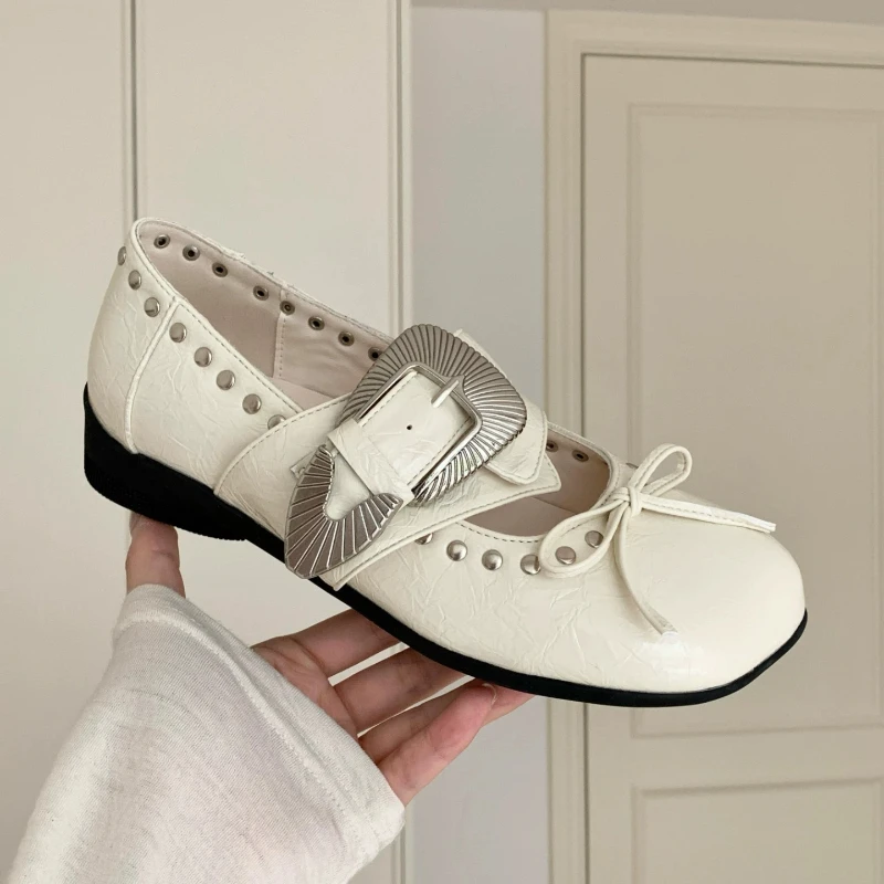 Fashion Rivet Butterfly-knot Women Mary Jane Shoes Belt Buckle Shallow Height Increasing Shoes Outdoor Casual Ladies Shoe New
Fashion Rivet Butterfly-knot Women Mary Jane Shoes Belt Buckle Shallow Height Increasing Shoes Outdoor Casual Ladies Shoe New