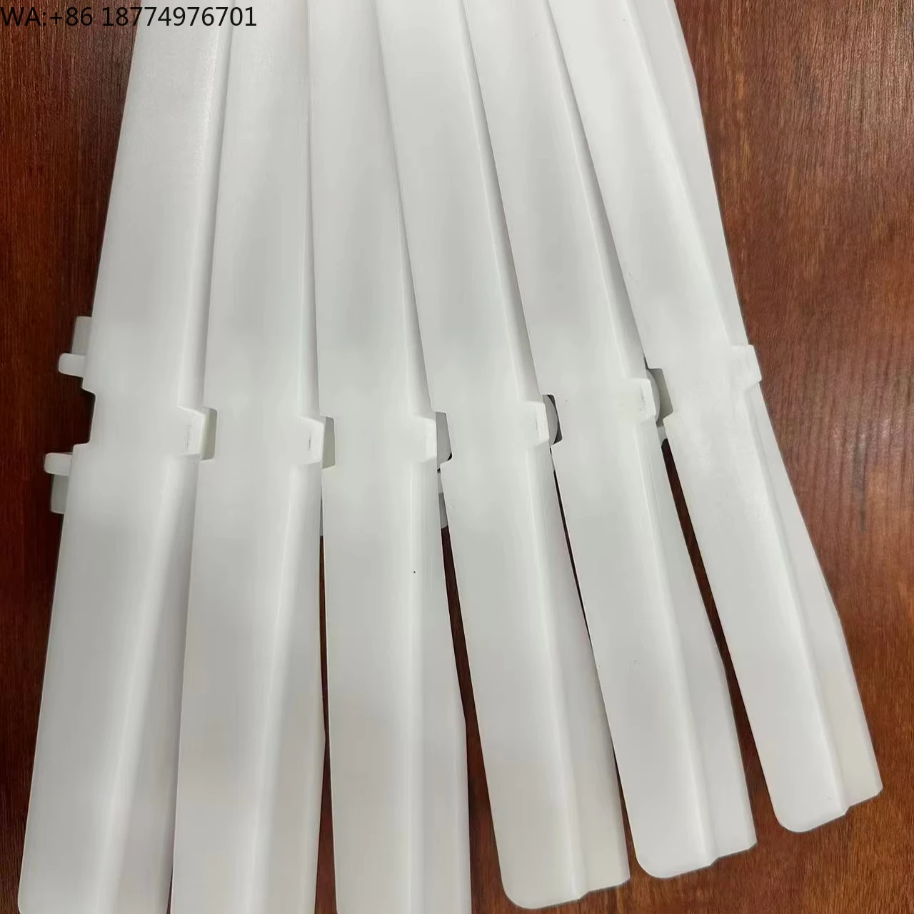 Factory Price Wing Conveyor Belt POM Flexible Chain Conveyor 2800 Load Flat Top Curve Chain for Chain Conveyor
Factory Price Wing Conveyor Belt POM Flexible Chain Conveyor 2800 Load Flat Top Curve Chain for Chain Conveyor