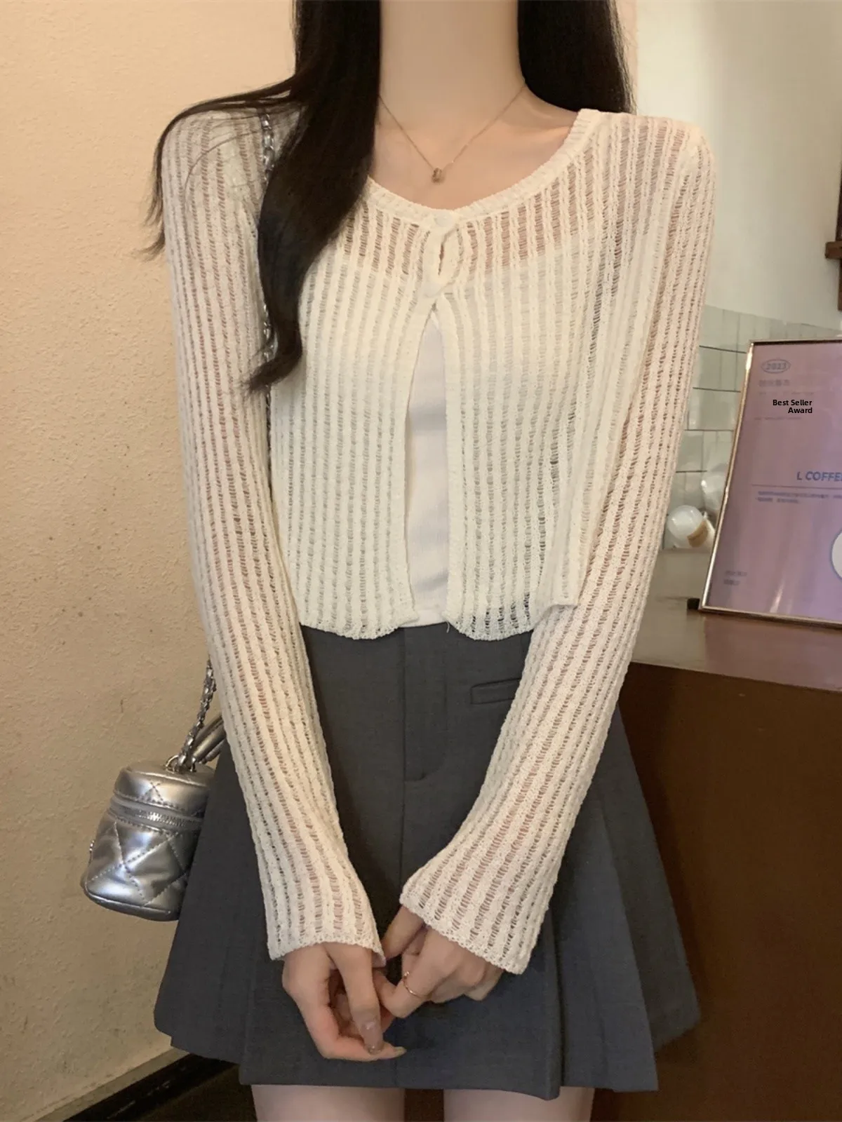 Thin Long Sve Hollow out Knitted Cardigan Women's Summer New Loose Sunade Cover up Top ort Sle round Ne Design
Thin Long Sve Hollow out Knitted Cardigan Women's Summer New Loose Sunade Cover up Top ort Sle round Ne Design