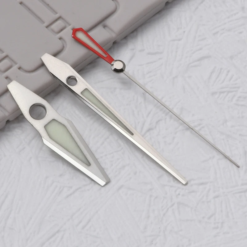 Для NH35/NH36 супер светящиеся стрелки для часов Tuna Can SKX007/009 часы с черепахой mairine master подходят для Seiko с автоматическим механизмом, модные часы
Для NH35/NH36 супер светящиеся стрелки для часов Tuna Can SKX007/009 часы с черепахой mairine master подходят для Seiko с автоматическим механизмом, модные часы