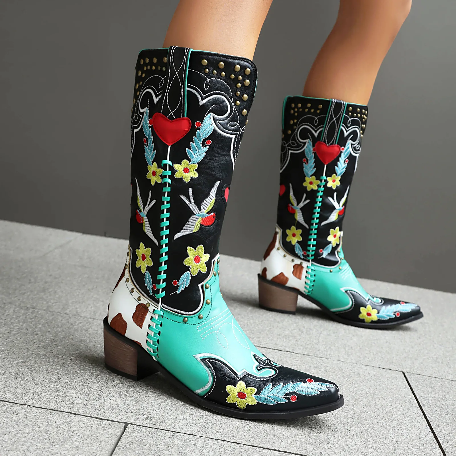 Western Style Cowgirl Boots for Women Embroidery Flowers Birds Studded Rivet Vintage Knee High 2025 Trend Spring Autumn Cowboy
Western Style Cowgirl Boots for Women Embroidery Flowers Birds Studded Rivet Vintage Knee High 2025 Trend Spring Autumn Cowboy