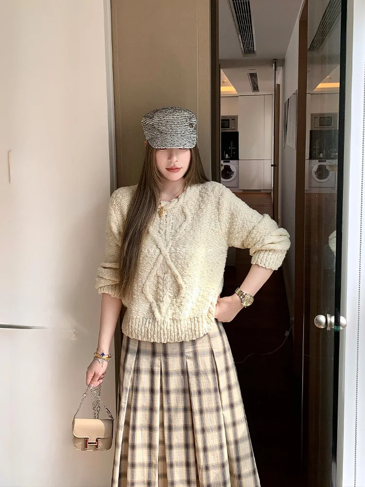 Luu Woolen Long Sleeve round Neck Loose Women's Knitted Sweater Spring Autumn Casual Comfortable Fashionable Top
Luu Woolen Long Sleeve round Neck Loose Women's Knitted Sweater Spring Autumn Casual Comfortable Fashionable Top