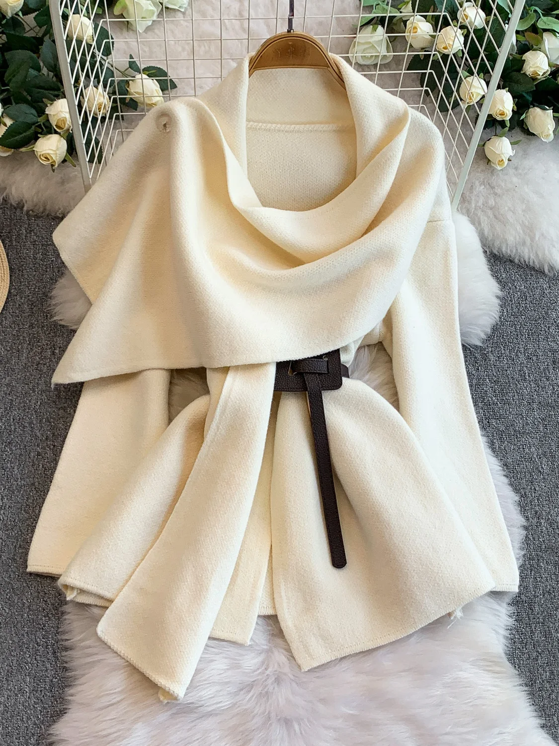 Ele шерстяное пальто, женское модное шило с V-образным вырезом, длина миди, верхняя одежда с застежкой на талии, Commute Sle
Ele шерстяное пальто, женское модное шило с V-образным вырезом, длина миди, верхняя одежда с застежкой на талии, Commute Sle