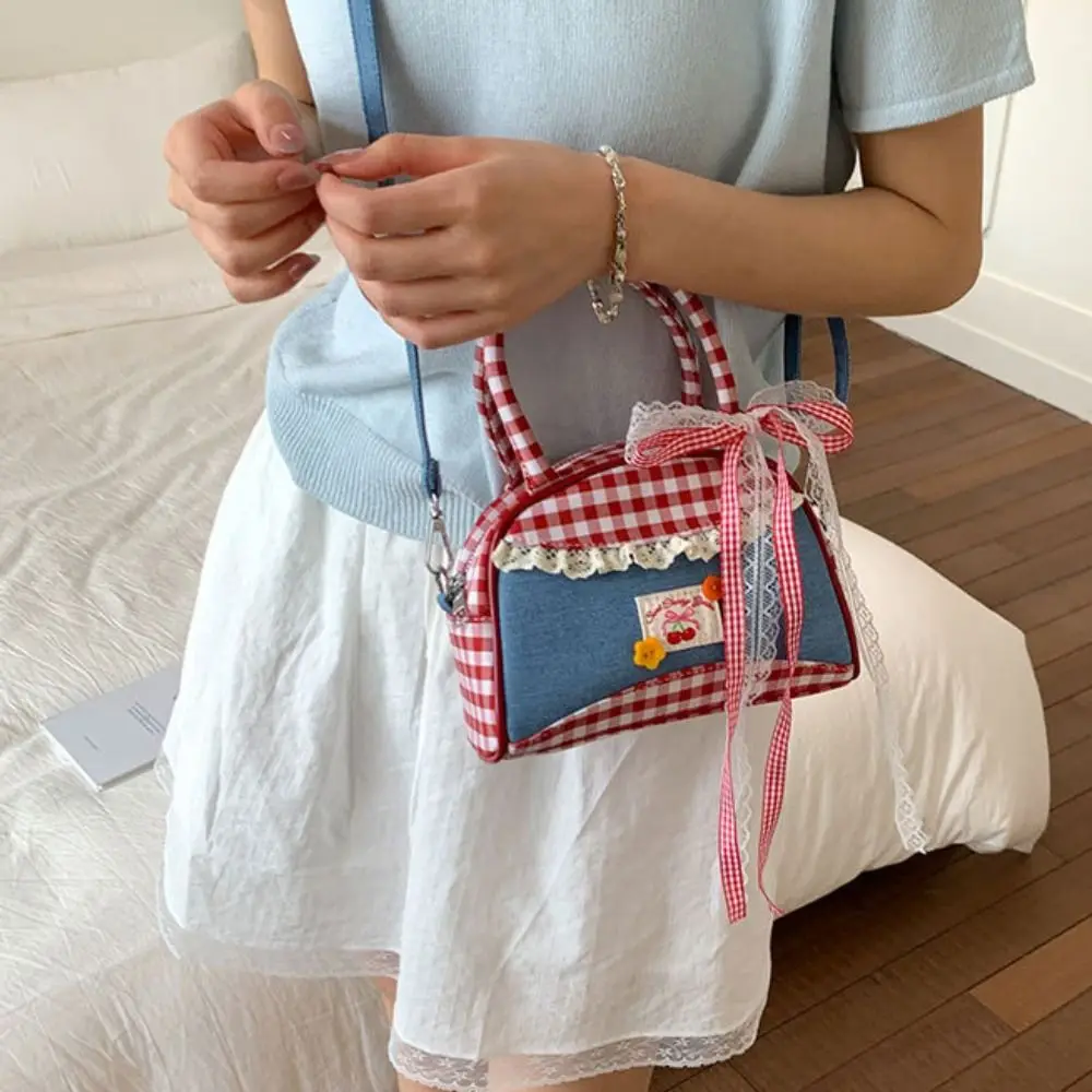 Portable Lovely Lattice Bowling Bag Rural Style Bow Denim Plaid Handbag Leisure Commuting Sweet Crossbody Bag Students
Portable Lovely Lattice Bowling Bag Rural Style Bow Denim Plaid Handbag Leisure Commuting Sweet Crossbody Bag Students
