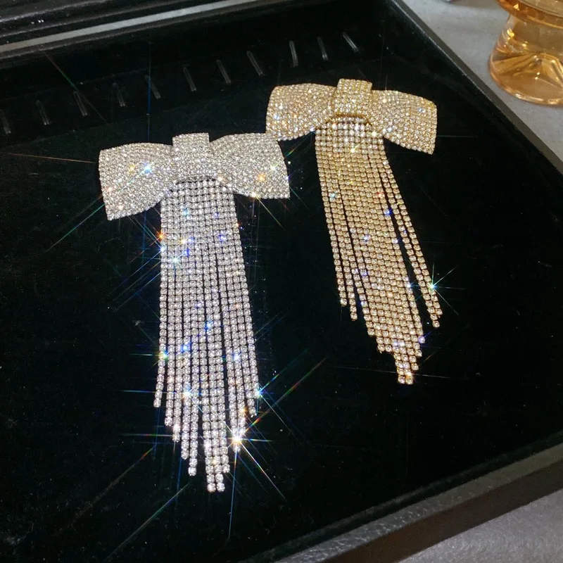 AFP Women Elegant Luxury Rhinestone Tassel Ponytail Hair Claws Lady Sweet Meatball Hair Clips Headband Fashion Hair Accessories
AFP Women Elegant Luxury Rhinestone Tassel Ponytail Hair Claws Lady Sweet Meatball Hair Clips Headband Fashion Hair Accessories