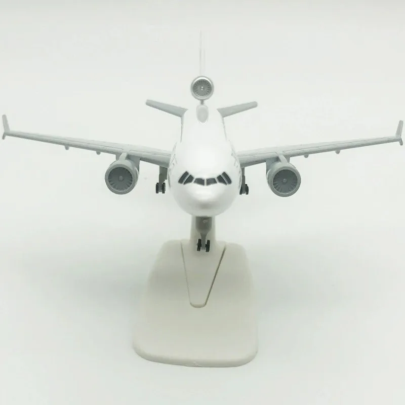 Souvenir Aircraft 20cm MD-11 American World Airways Metal Alloy Airplane With Landing Gear 1/400 Scale Aviation Ornaments
Souvenir Aircraft 20cm MD-11 American World Airways Metal Alloy Airplane With Landing Gear 1/400 Scale Aviation Ornaments