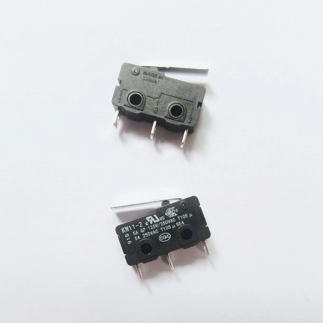 Original new 100% high quality small micro switch travel switch limit switch KW11-2 3pin with handle
Original new 100% high quality small micro switch travel switch limit switch KW11-2 3pin with handle