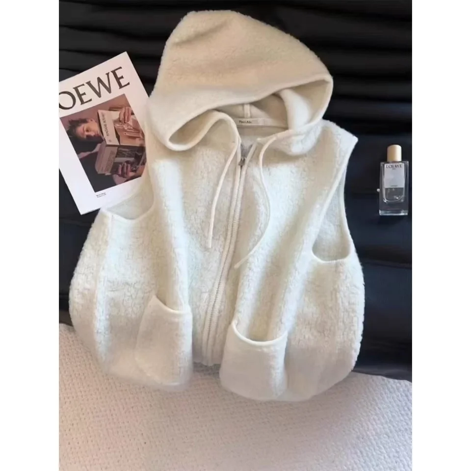 Women's Knitted Lamb Fur Vest Autumn Winter New Sle Hat Design Svel High-End Casual Top Faion Commute Loose Fit
Women's Knitted Lamb Fur Vest Autumn Winter New Sle Hat Design Svel High-End Casual Top Faion Commute Loose Fit