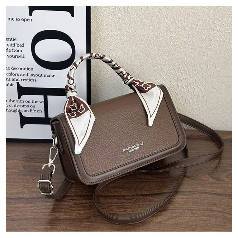 Classic Shoulder Bag For Women Versatile Retro Crossbody Square Bags Large Capacity Textured Leather Ladies Flap Handbags
Classic Shoulder Bag For Women Versatile Retro Crossbody Square Bags Large Capacity Textured Leather Ladies Flap Handbags
