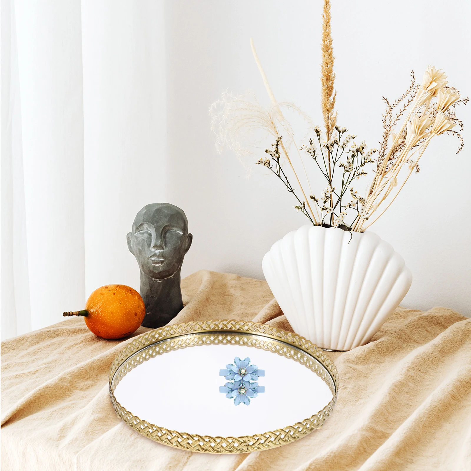 Jewelry Storage Tray Round Large Size Iron Art Hollow Desktop Mirror Vanity Tray for Perfume Decorative Display Plate
Jewelry Storage Tray Round Large Size Iron Art Hollow Desktop Mirror Vanity Tray for Perfume Decorative Display Plate