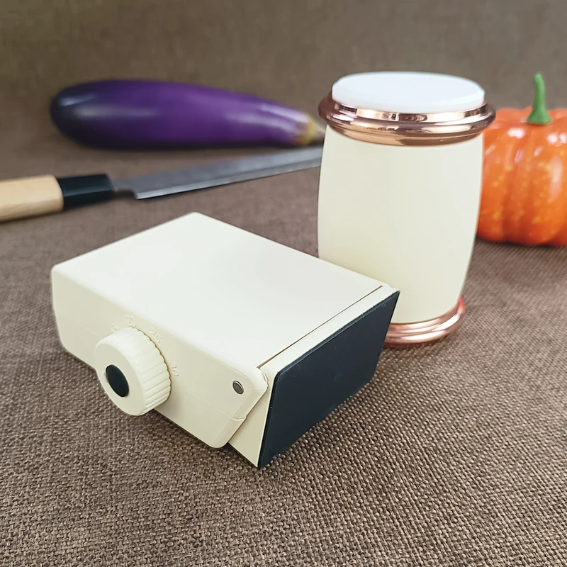 New Upgraded Angle Adjustable Angle Roller Knife Sharpener Professional Grinding System Polyethylene Magnetic Base 5 Angle
New Upgraded Angle Adjustable Angle Roller Knife Sharpener Professional Grinding System Polyethylene Magnetic Base 5 Angle