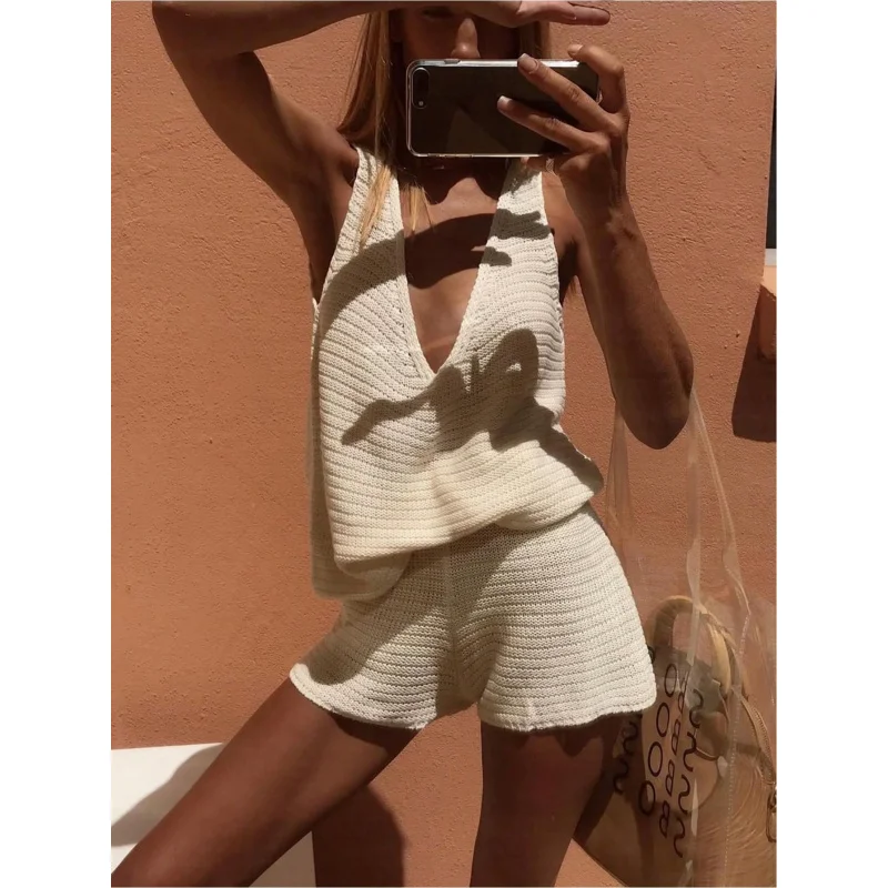 Ladies' Top And Shorts Set - a Solid Color Outfit Summer Vacations, Featuring a Deep V Back Design
Ladies' Top And Shorts Set - a Solid Color Outfit Summer Vacations, Featuring a Deep V Back Design