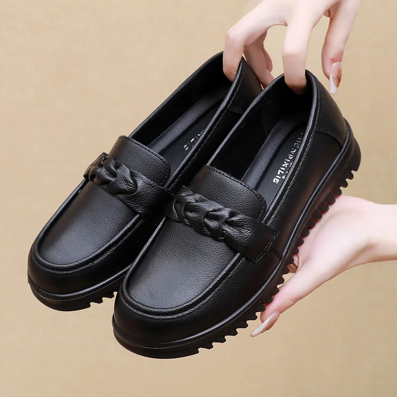 Black Leather Lace-Up Shoes For Women With Round Toe And Non Slip Thick Sole Comfortable Casual Office And Daily Walking Shoes
Black Leather Lace-Up Shoes For Women With Round Toe And Non Slip Thick Sole Comfortable Casual Office And Daily Walking Shoes
