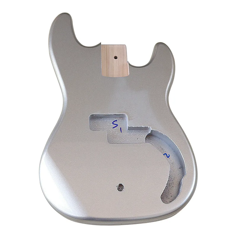 Silver glossy guitar barrel DIY electric bass body modification instrument accessories, width 6.2 cm
Silver glossy guitar barrel DIY electric bass body modification instrument accessories, width 6.2 cm