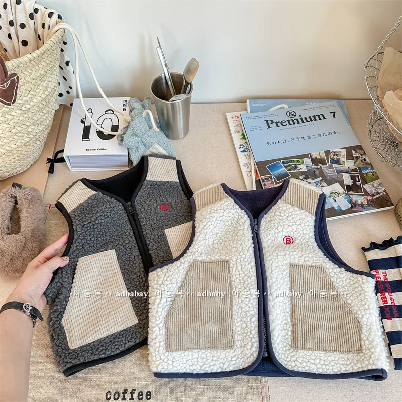 Korean Kids Winter Warm Polar Fleece Vest Outerwear Waistcoat Children's Fashion Sleeveless Coat Baby Boy Girls Loose Clothes
Korean Kids Winter Warm Polar Fleece Vest Outerwear Waistcoat Children's Fashion Sleeveless Coat Baby Boy Girls Loose Clothes