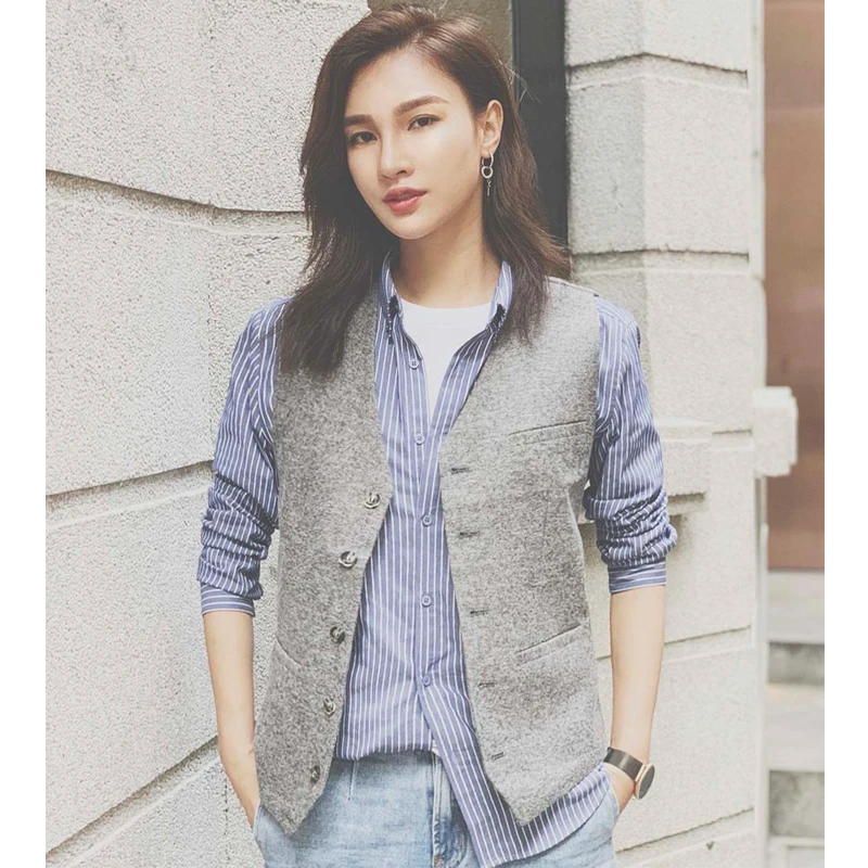 Women's Suit Vest Herringbone Summer Casual Vintage Vest 2022 Steampunk Waistcoat Bomber Jacket Women
Women's Suit Vest Herringbone Summer Casual Vintage Vest 2022 Steampunk Waistcoat Bomber Jacket Women