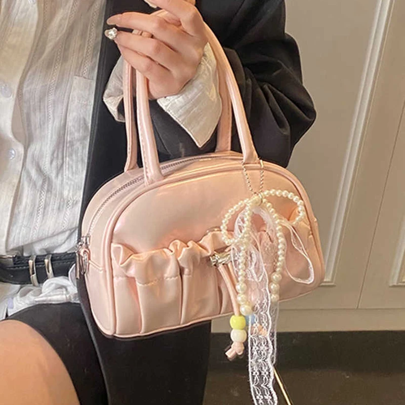 Summer New Commute Handle Pillow Bags Women Fashion Drawstring Design Crossbody Bag With Pendant Versatile Leather Handbags
Summer New Commute Handle Pillow Bags Women Fashion Drawstring Design Crossbody Bag With Pendant Versatile Leather Handbags
