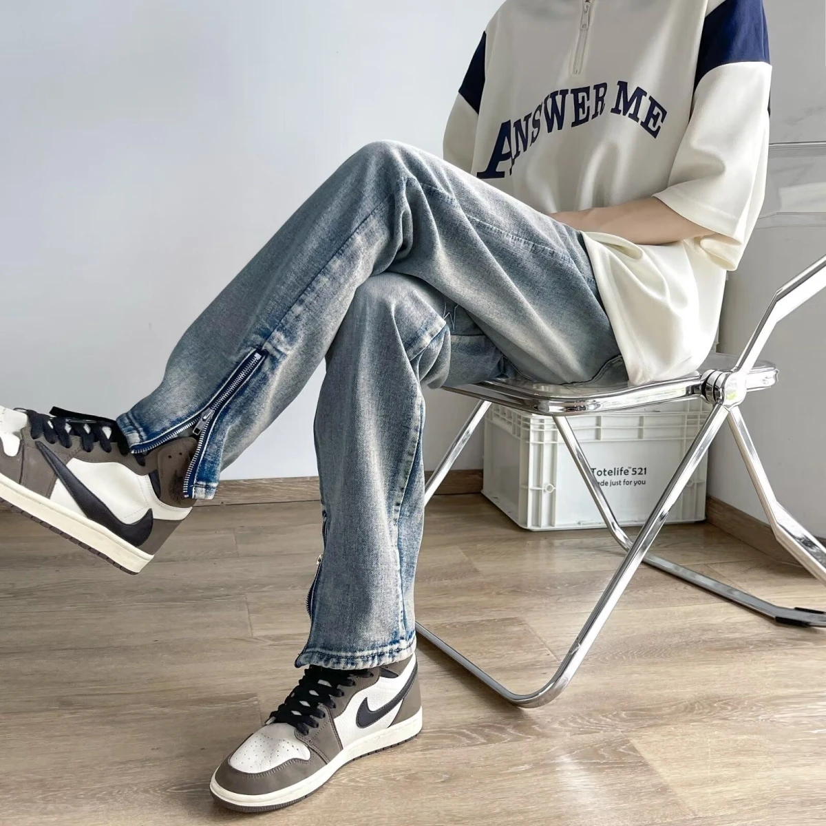 Мужские джинсы в стиле ретро, свободные прямые брюки, повседневные, со средней посадкой, из хлопкового стрейч-денима, на все сезоны, модные
Мужские джинсы в стиле ретро, свободные прямые брюки, повседневные, со средней посадкой, из хлопкового стрейч-денима, на все сезоны, модные