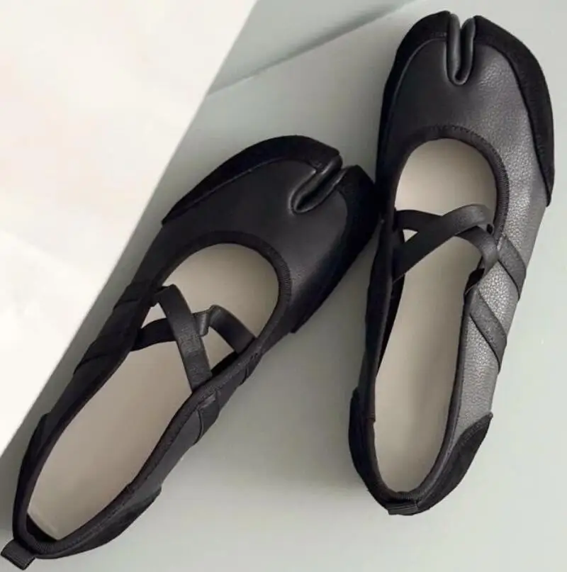 Real leather Ballet Flats Trainers Women Split Toe Ballerina Tabi Walking Sneakers Woman Mary Jane Shoes Footwear
Real leather Ballet Flats Trainers Women Split Toe Ballerina Tabi Walking Sneakers Woman Mary Jane Shoes Footwear
