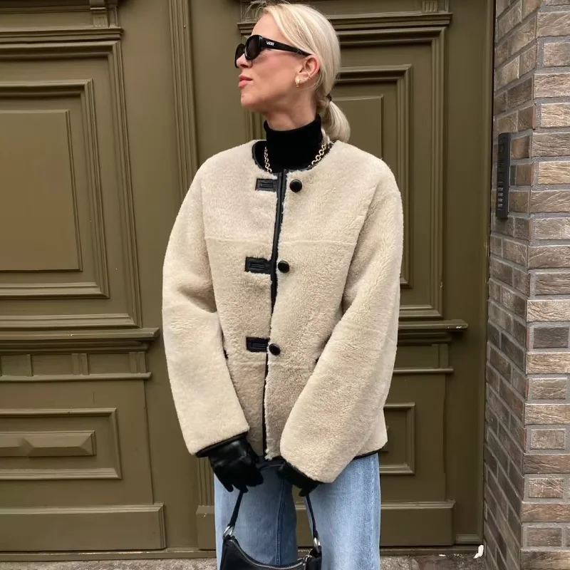 TARUXY Loose Short Wool Lamb Coat Women's Crew Neck Single-Breasted Pocket Long Sleeves Patchwork Jacket Winter New Leisure Coat
TARUXY Loose Short Wool Lamb Coat Women's Crew Neck Single-Breasted Pocket Long Sleeves Patchwork Jacket Winter New Leisure Coat