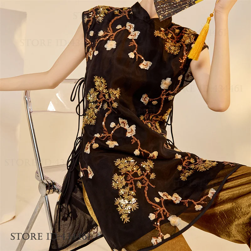 New Chinese Style Embroidery Qipao Vest Womens Tang Clothes Tops Sexy Sleeveless Cheongsam Blouse Vintage Waistcoat Streetwear
New Chinese Style Embroidery Qipao Vest Womens Tang Clothes Tops Sexy Sleeveless Cheongsam Blouse Vintage Waistcoat Streetwear