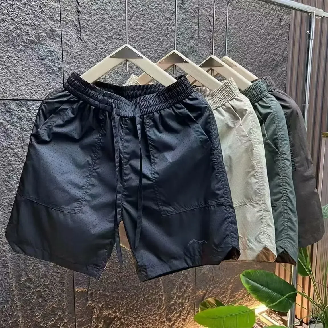 Новые летние шорты 2026 года для мужчин и женщин: быстросохнущие, для активного отдыха, бега, работы, фитнеса, спортивные штаны, мужские шорты
Новые летние шорты 2026 года для мужчин и женщин: быстросохнущие, для активного отдыха, бега, работы, фитнеса, спортивные штаны, мужские шорты
