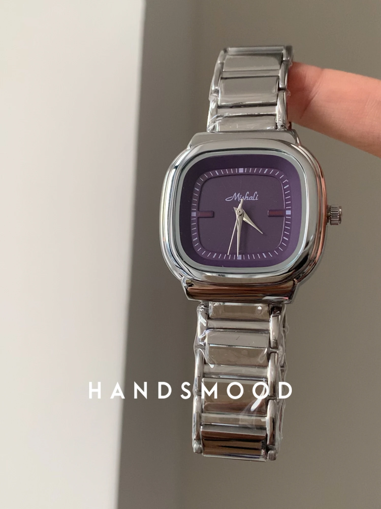 Women's luxury watch, silver square large dial, luxury chain watch, fashionable and elegant women's watch, gift for girlfriend
Women's luxury watch, silver square large dial, luxury chain watch, fashionable and elegant women's watch, gift for girlfriend