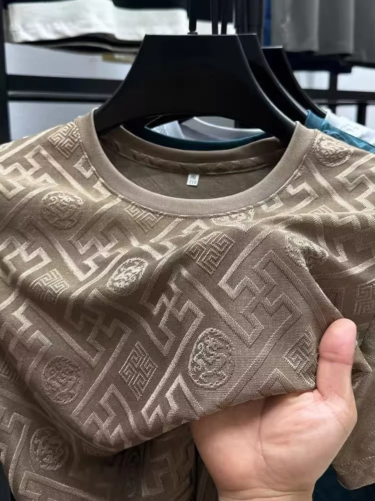 High End Printed Ice Silk Breathable Short Sleeve Men Round Neck Brand Top Fashion Designer New Summer Cool Comfortable T-sh
High End Printed Ice Silk Breathable Short Sleeve Men Round Neck Brand Top Fashion Designer New Summer Cool Comfortable T-sh