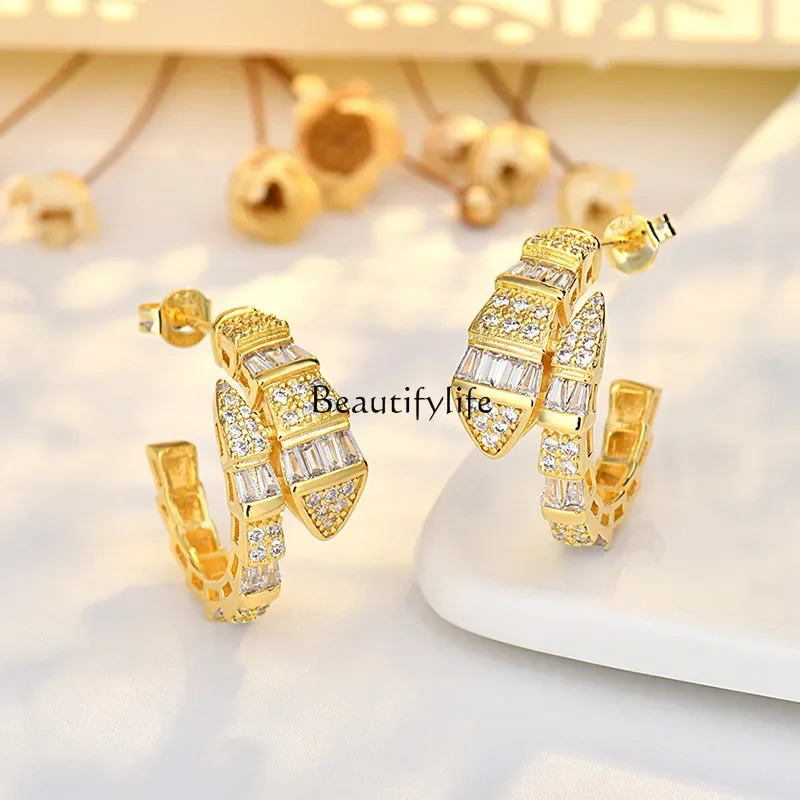 S925 sterling silver zircon serpentine small earrings personalized niche light luxury high-end earrings women
S925 sterling silver zircon serpentine small earrings personalized niche light luxury high-end earrings women