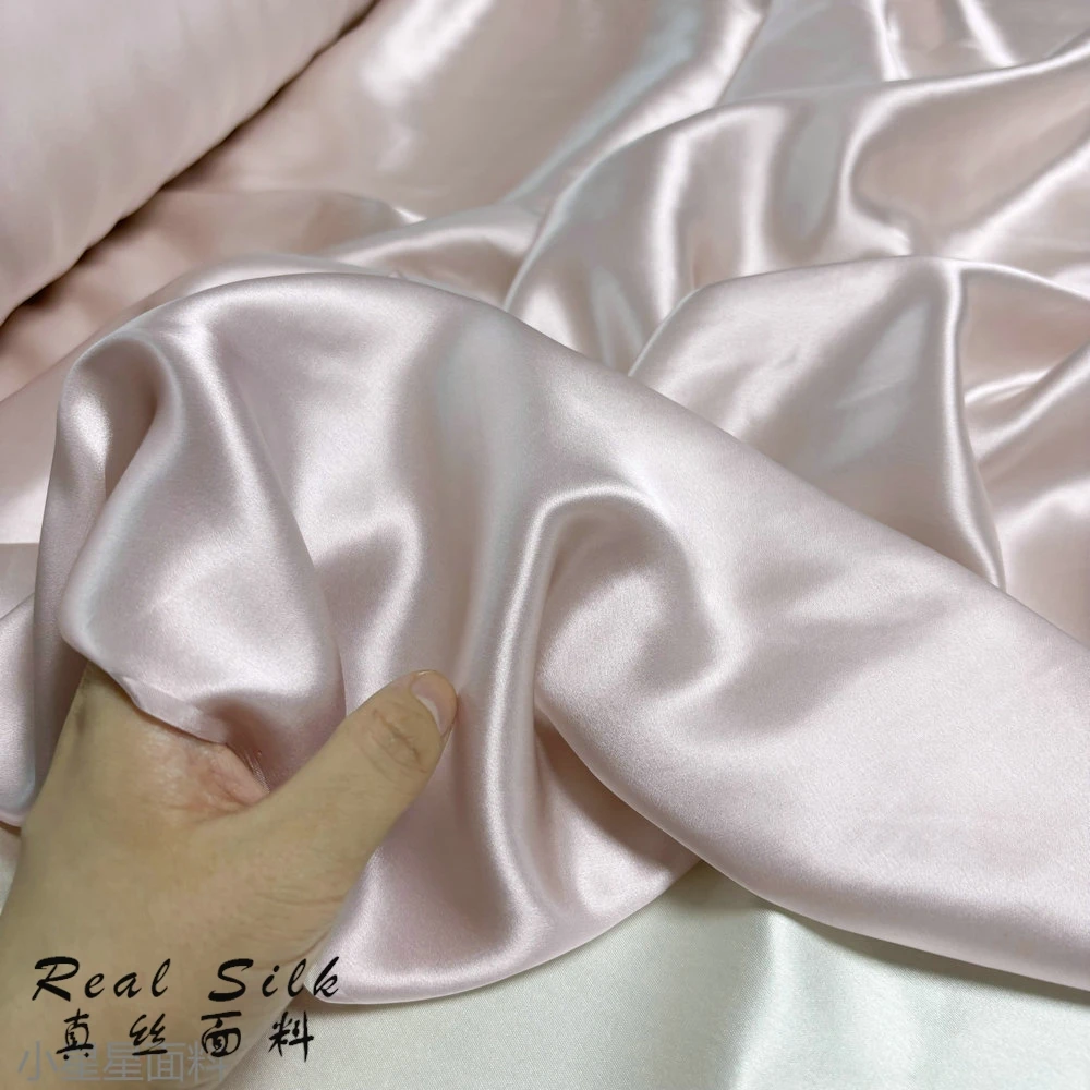 Light Pink Silk Crepe Satin Fabric Satin DIY Pajamas Fabric Pillowcase Dress
Light Pink Silk Crepe Satin Fabric Satin DIY Pajamas Fabric Pillowcase Dress