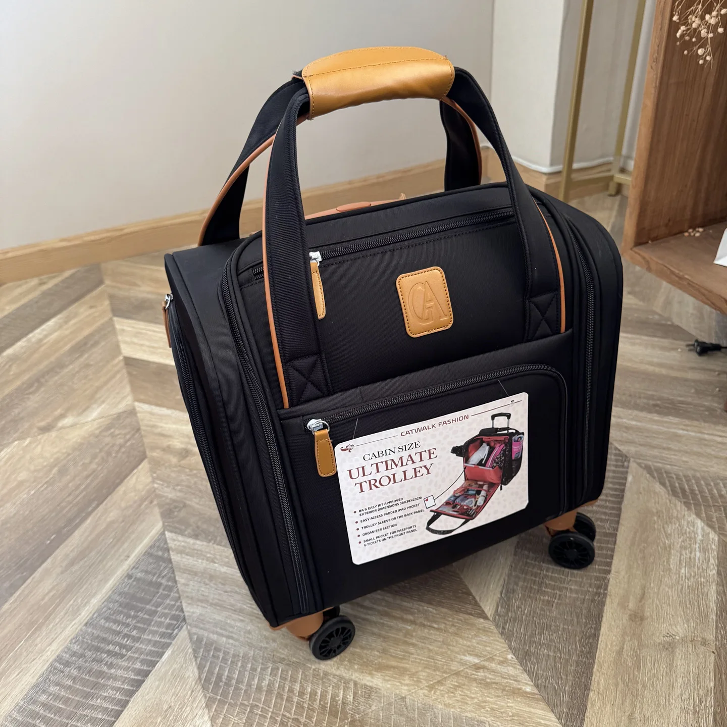 16 Inch Lightweight Hardside Carry On Luggage Super Quiet Rolling Suitcase With TSA Lock Waterproof Laptop Travel Suitcase
16 Inch Lightweight Hardside Carry On Luggage Super Quiet Rolling Suitcase With TSA Lock Waterproof Laptop Travel Suitcase