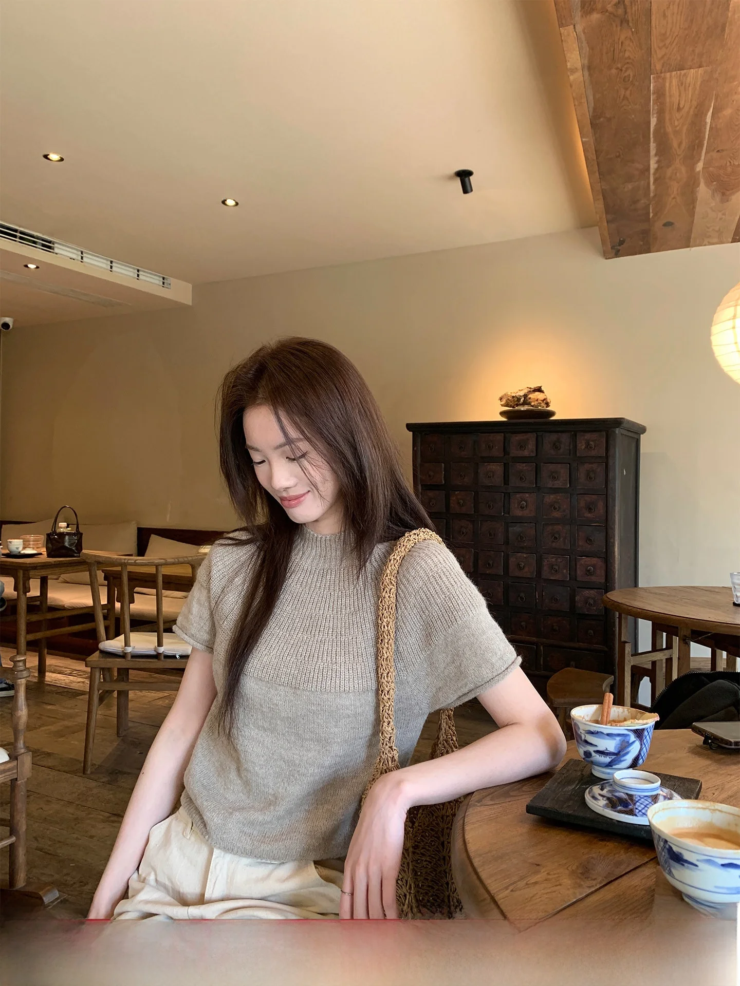 Cactishop Gentle Girl Half High Collar Short Sleeve Knitted Sweater Women Soft And Creamy Top Fashionable Simple Style Nylon ...
Cactishop Gentle Girl Half High Collar Short Sleeve Knitted Sweater Women Soft And Creamy Top Fashionable Simple Style Nylon ...