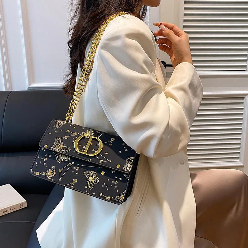 2025 Celestial-Embossed Square Bag for Women, Vintage Adjustable Chain Crossbody & Shoulder, Luxury Retro Day-to-Night Tot
2025 Celestial-Embossed Square Bag for Women, Vintage Adjustable Chain Crossbody & Shoulder, Luxury Retro Day-to-Night Tot