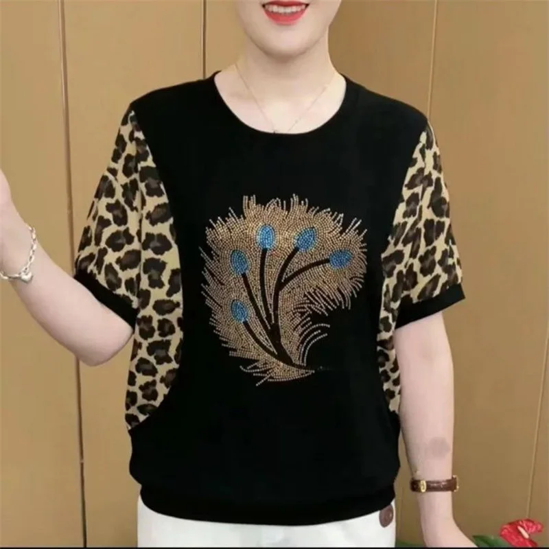 2023 New Summer Fashionable Casual Simple Round Neck Hot Diamond Print Contrast Color Loose and Comfortable Oversize T-shirt
2023 New Summer Fashionable Casual Simple Round Neck Hot Diamond Print Contrast Color Loose and Comfortable Oversize T-shirt