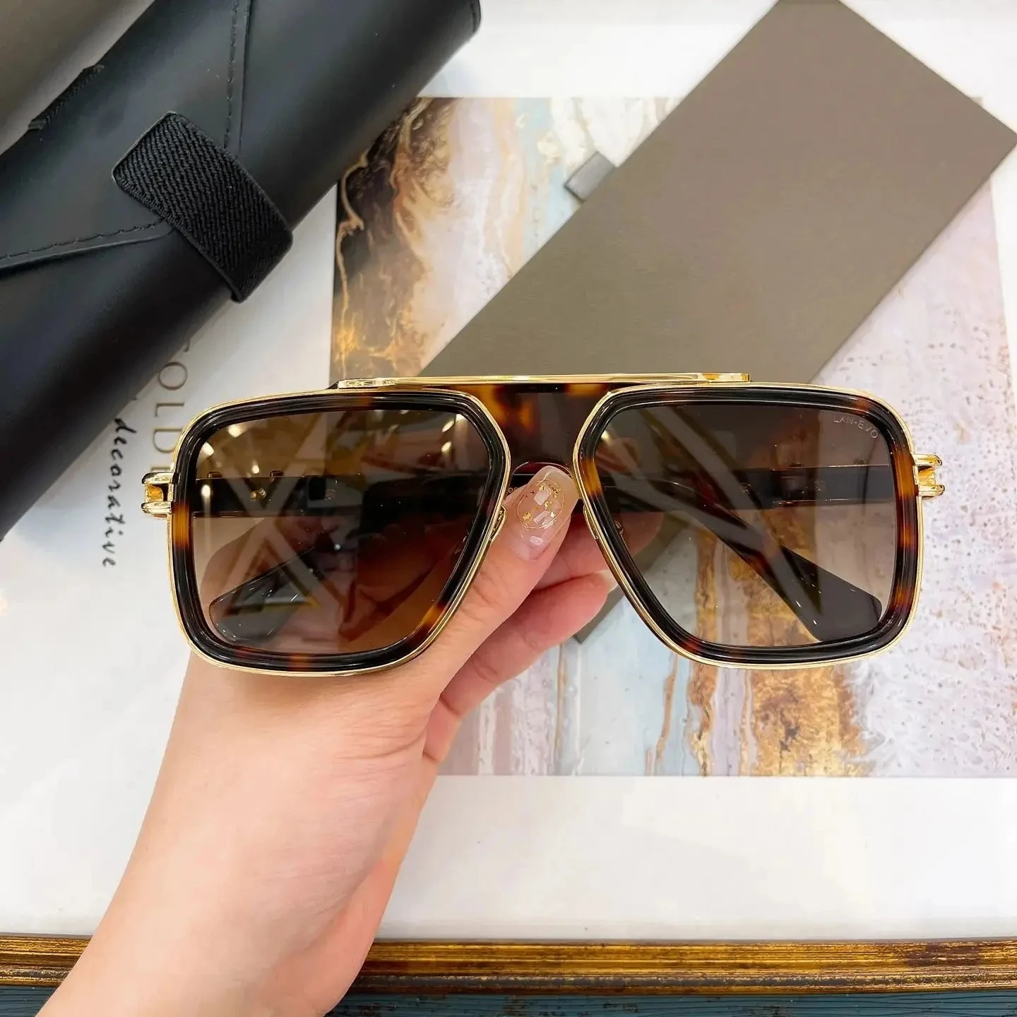 Original DTS403 LXN-EVO Premium Casual Vintage Business Men Sunglasses Luxury Square Tortoise Acetate Frame Women Couple Eyewear
Original DTS403 LXN-EVO Premium Casual Vintage Business Men Sunglasses Luxury Square Tortoise Acetate Frame Women Couple Eyewear
