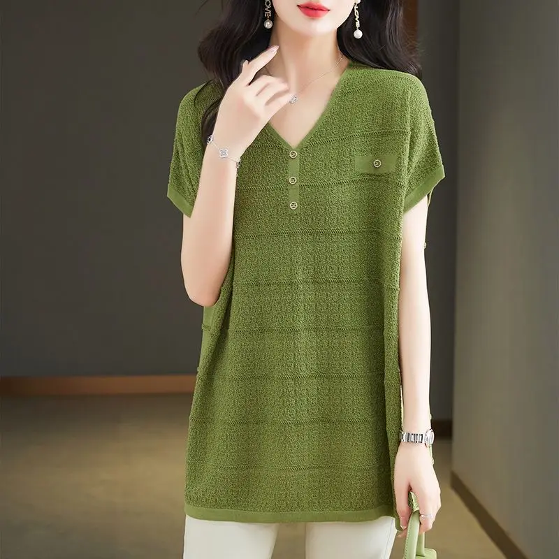 200 Catties Wearable V-neck T-shirt for Women in Summer Loose Large Size Fashionable Versatile Mid-length Ice Silk Knitted Top
200 Catties Wearable V-neck T-shirt for Women in Summer Loose Large Size Fashionable Versatile Mid-length Ice Silk Knitted Top