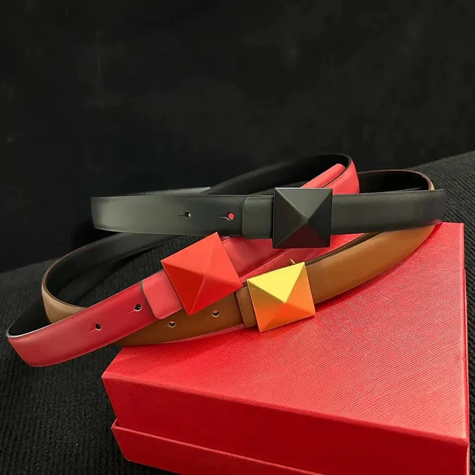 Hot ladies girl Wide 2.5cm Women Belt Designer Genuine Leather Reversible Belts for women Jeans Female Brand Belt for dress belt
Hot ladies girl Wide 2.5cm Women Belt Designer Genuine Leather Reversible Belts for women Jeans Female Brand Belt for dress belt