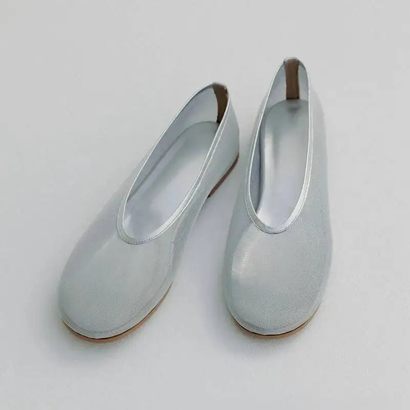 Новые дышащие туфли на плоской подошве с сеткой, однотонные легкие универсальные лоферы, удобная обувь для повседневной прогулки, весна-осень
Новые дышащие туфли на плоской подошве с сеткой, однотонные легкие универсальные лоферы, удобная обувь для повседневной прогулки, весна-осень