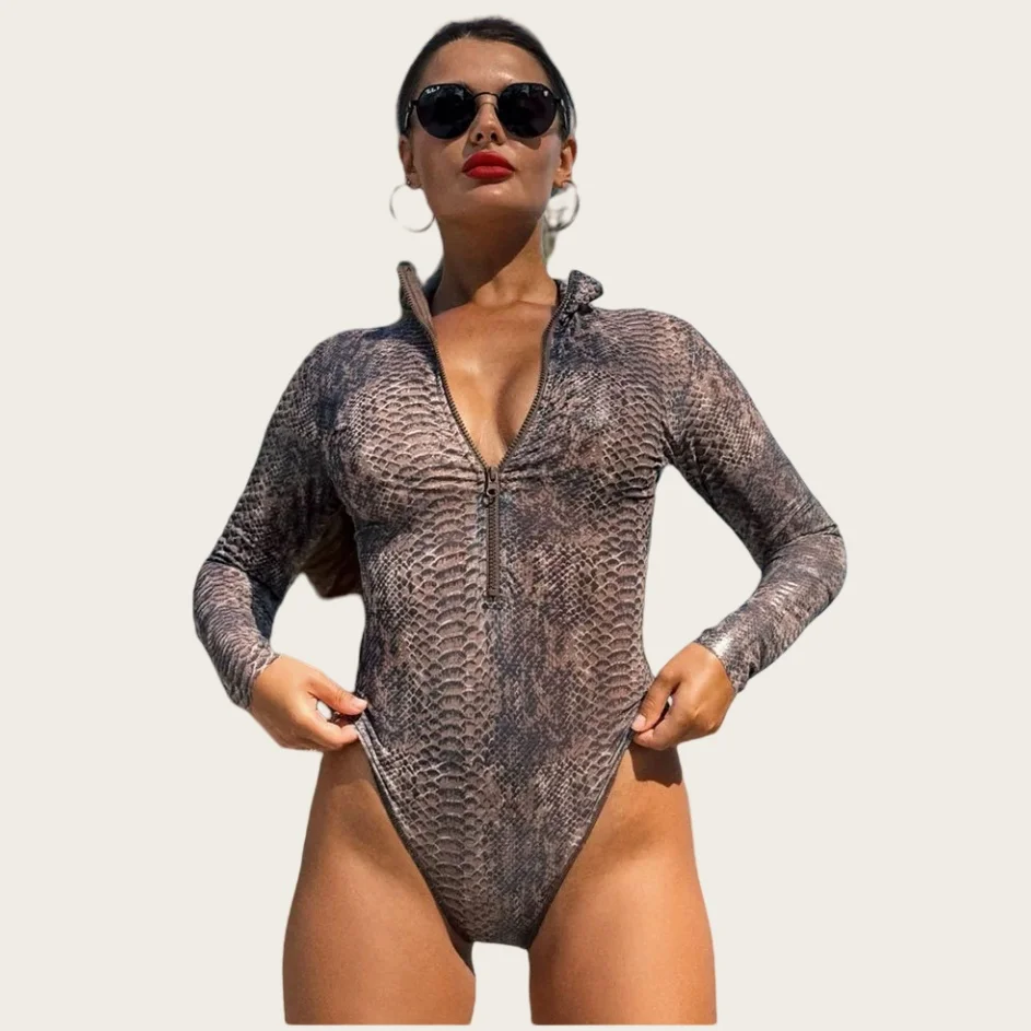 Боди Купальники для женщин - Боди со змеиным принтом и длинными рукавами на молнии спереди
Боди Купальники для женщин - Боди со змеиным принтом и длинными рукавами на молнии спереди